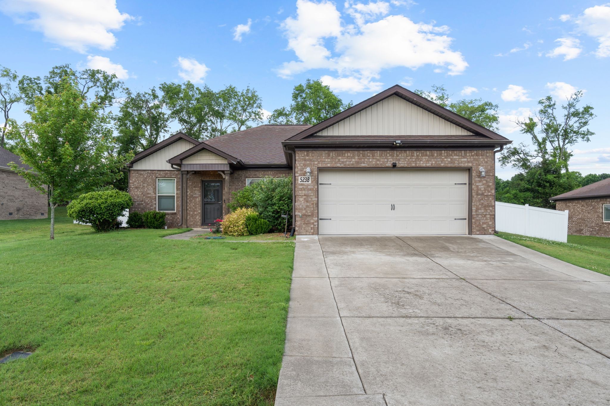 5238 McKinnley Dr