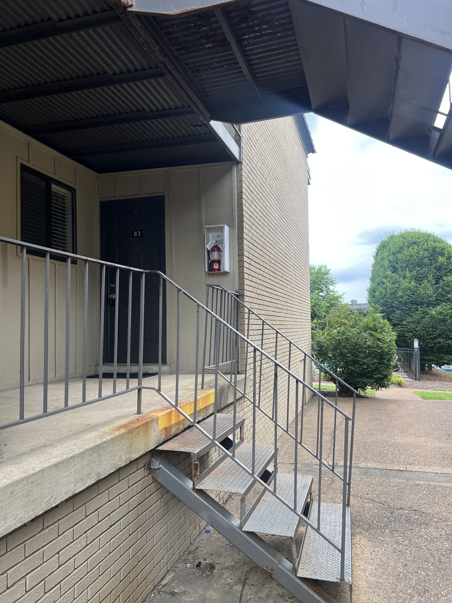 6680 Charlotte Pike Unit: B3