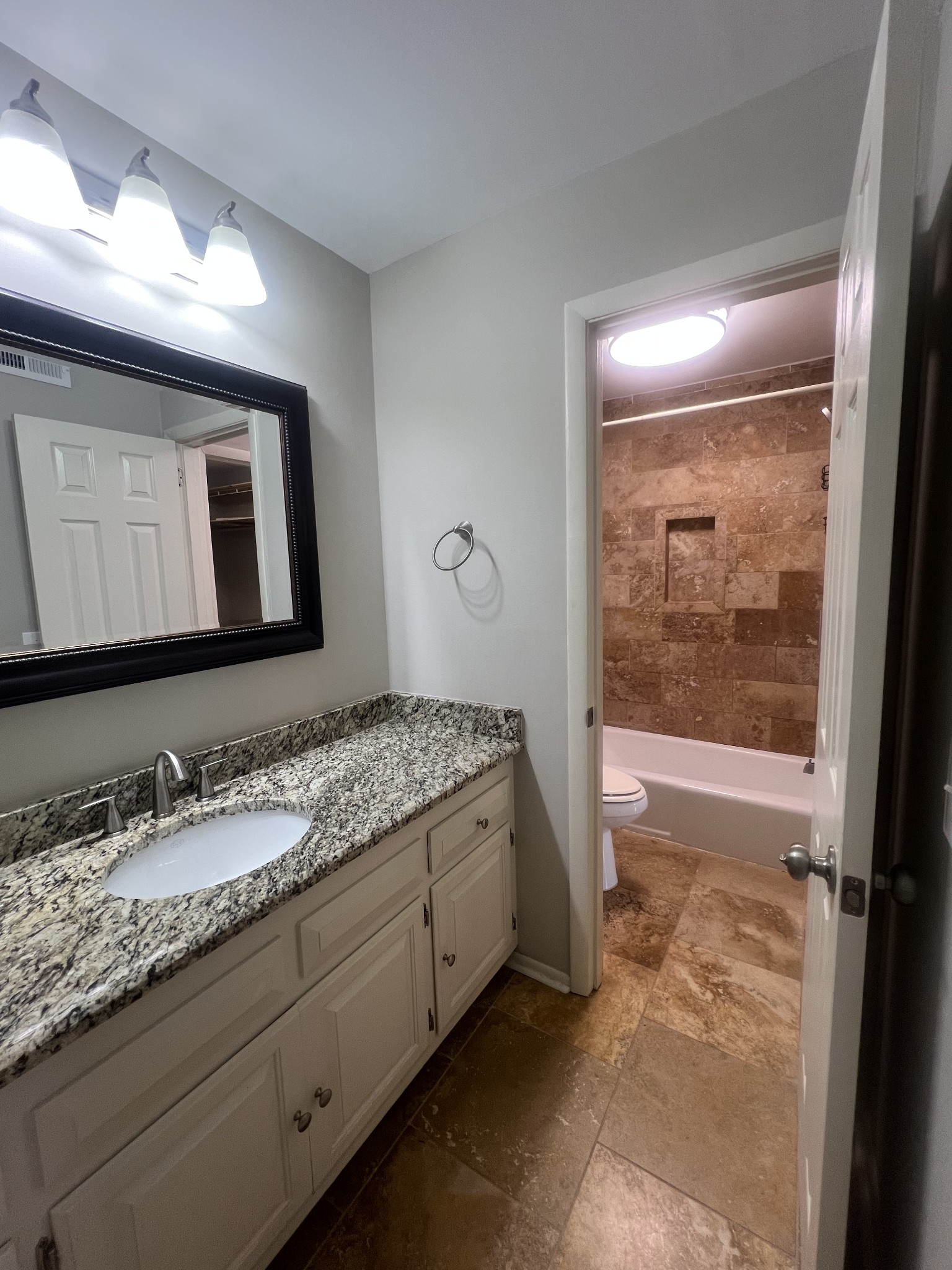 6680 Charlotte Pike Unit: B3