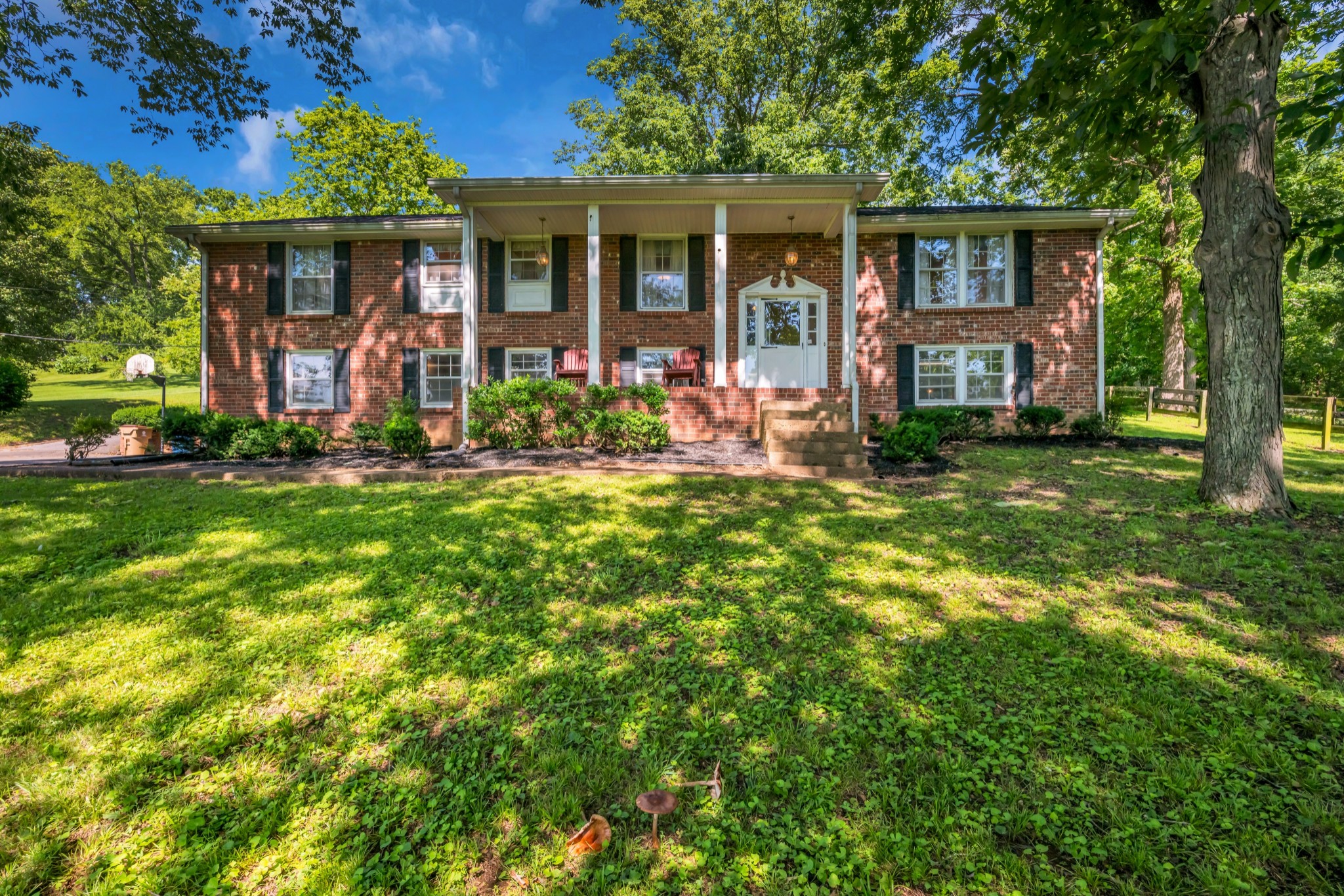 1204 Madison Creek Rd