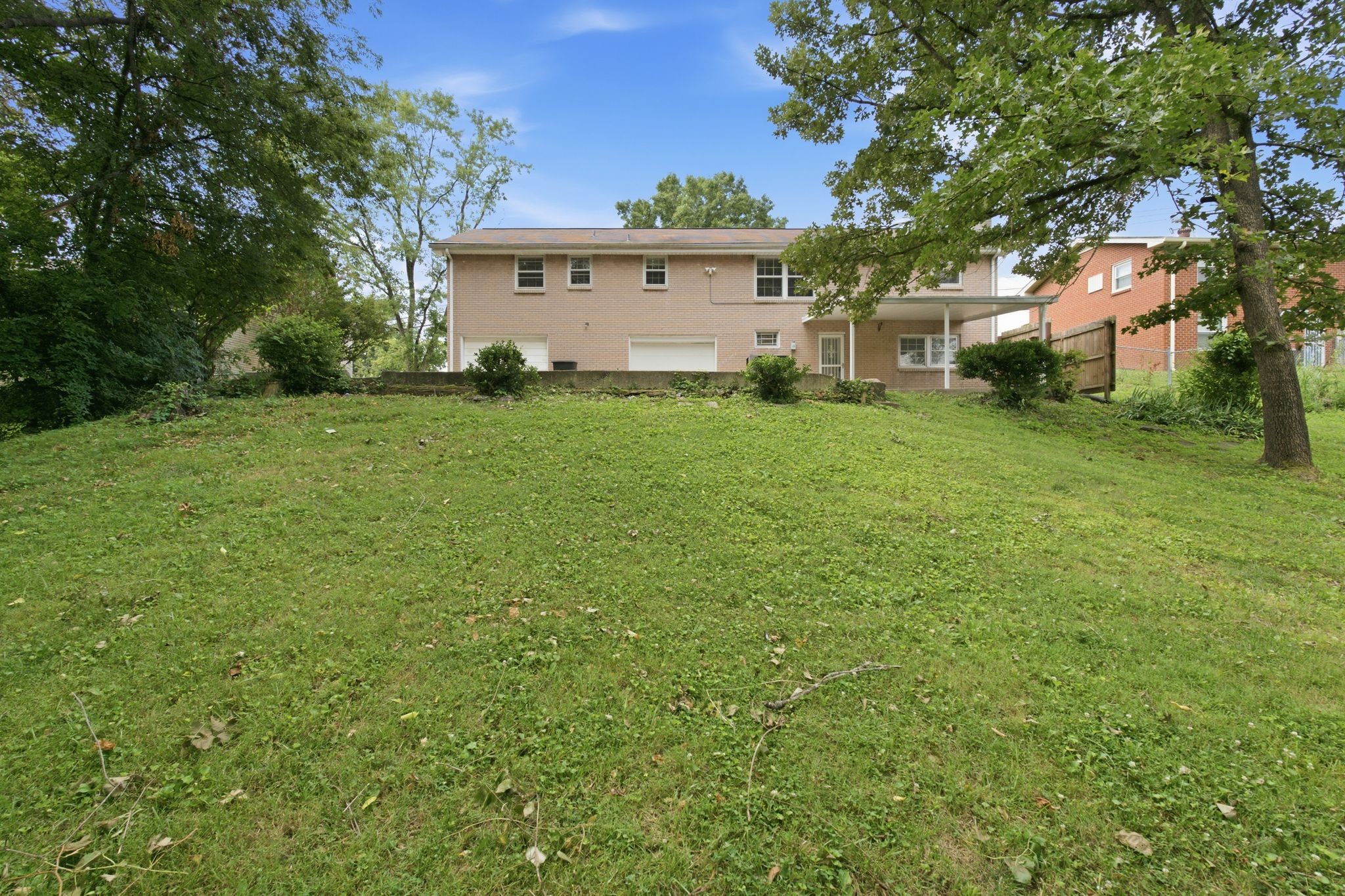2614 Edge O Lake Dr
