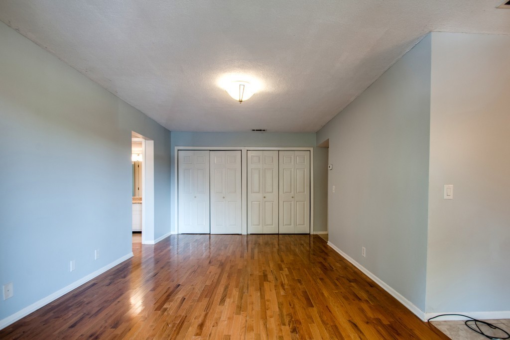515 Basswood Ave Unit: 104