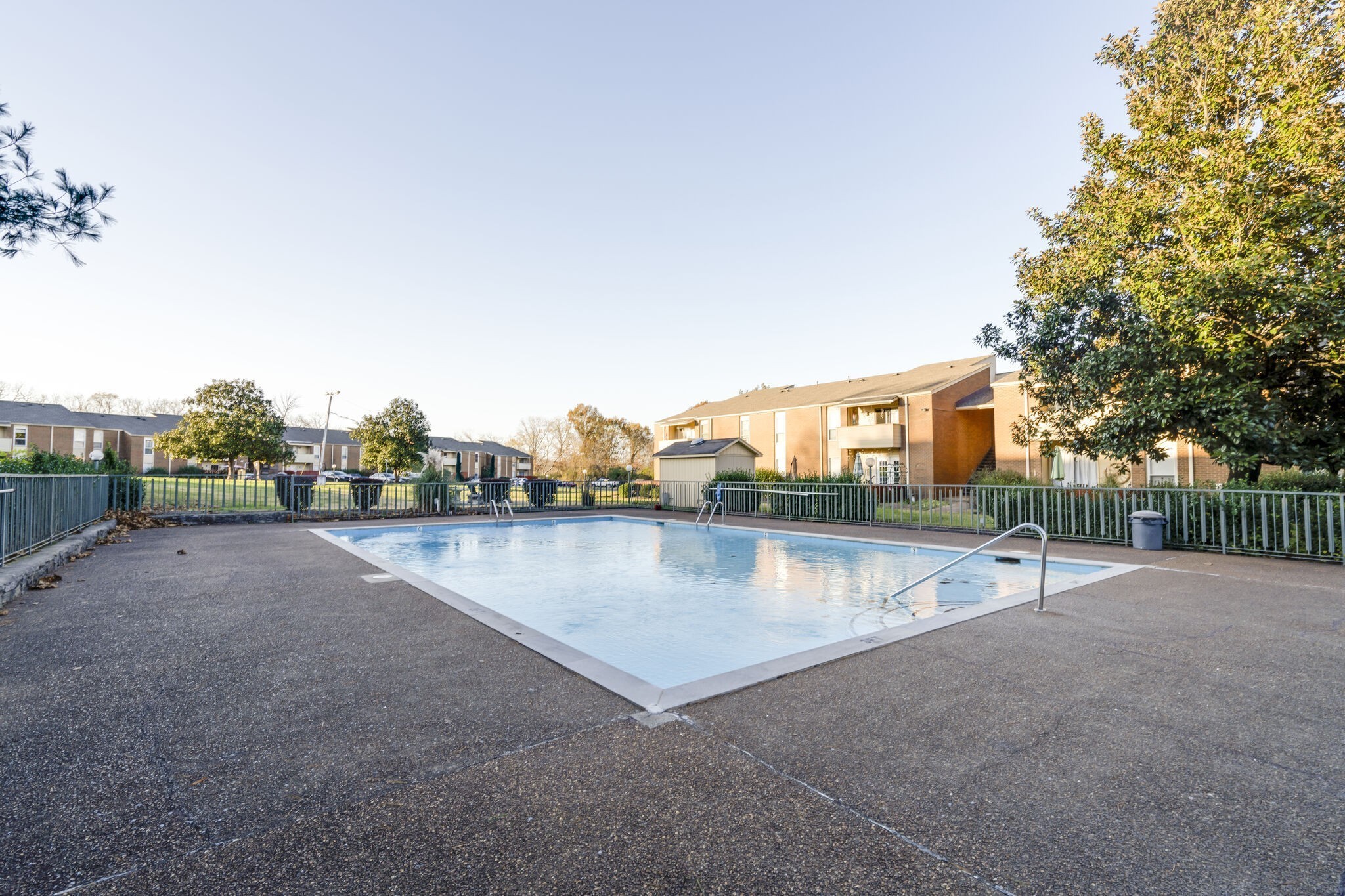 515 Basswood Ave Unit: 104