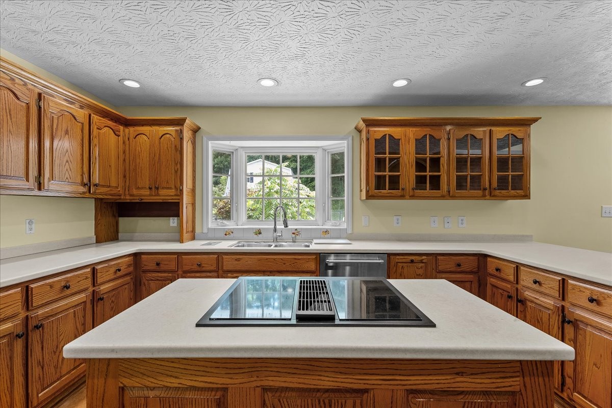 1002 Allenwood Dr