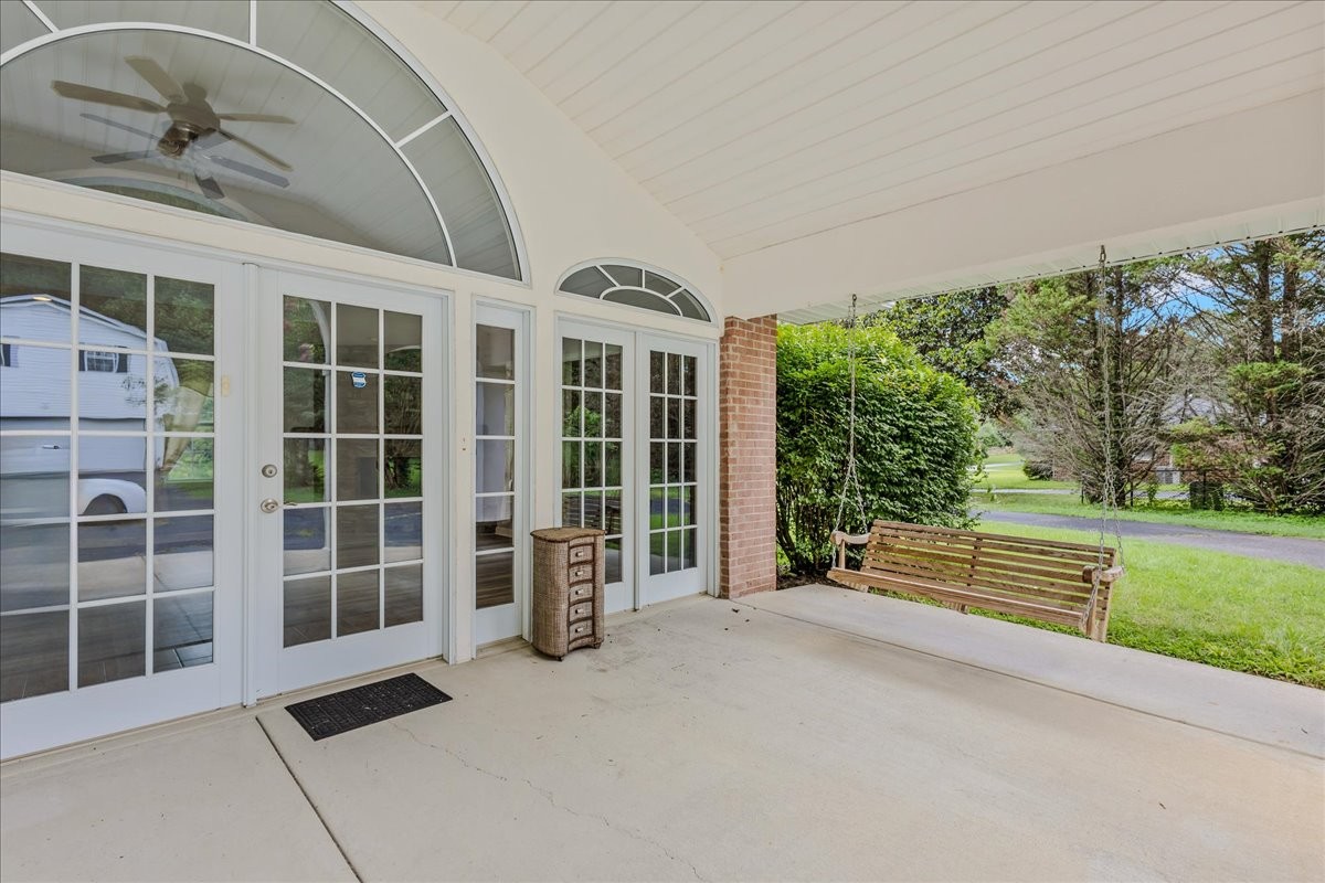 1002 Allenwood Dr