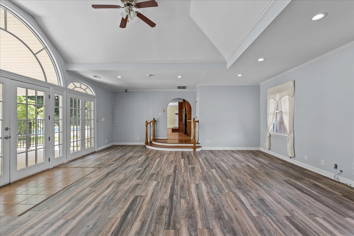 1002 Allenwood Dr