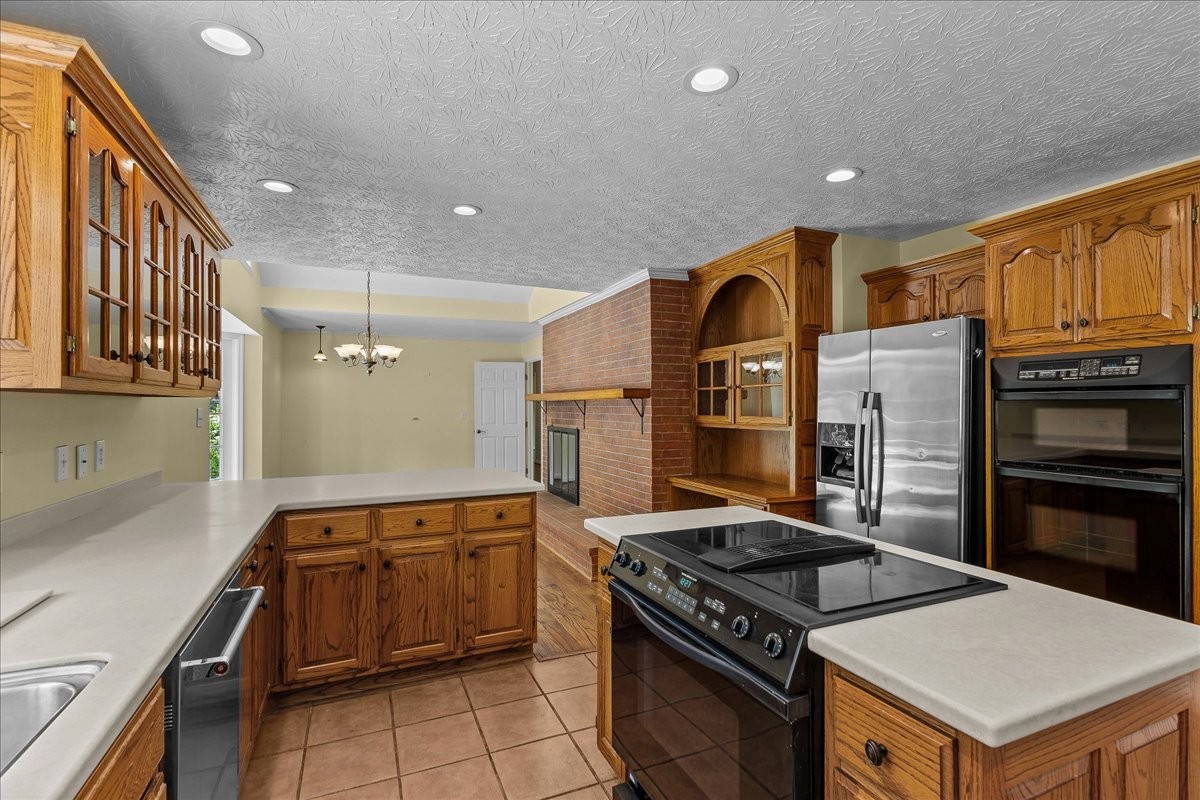 1002 Allenwood Dr
