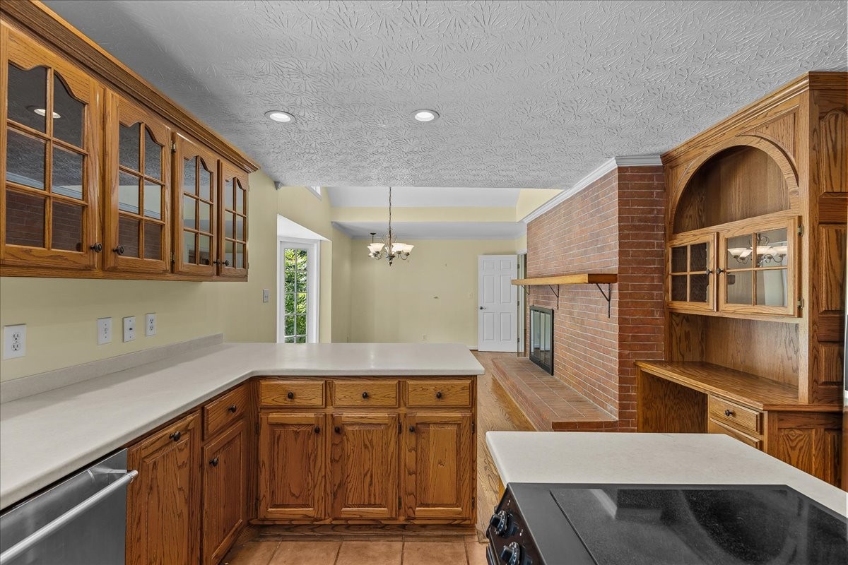 1002 Allenwood Dr