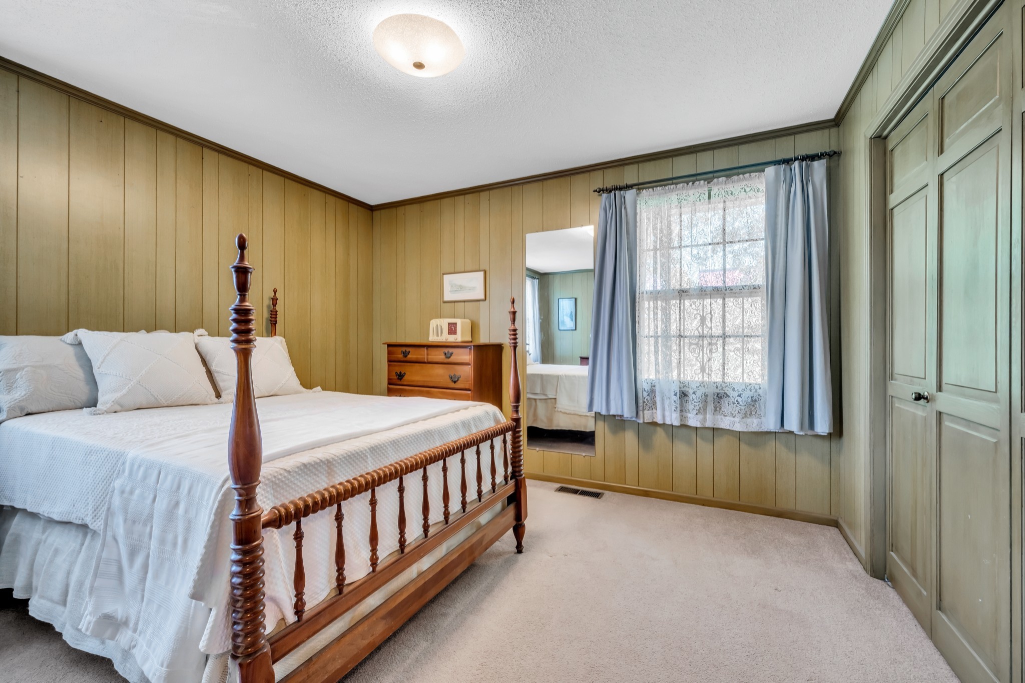 1204 Madison Creek Rd