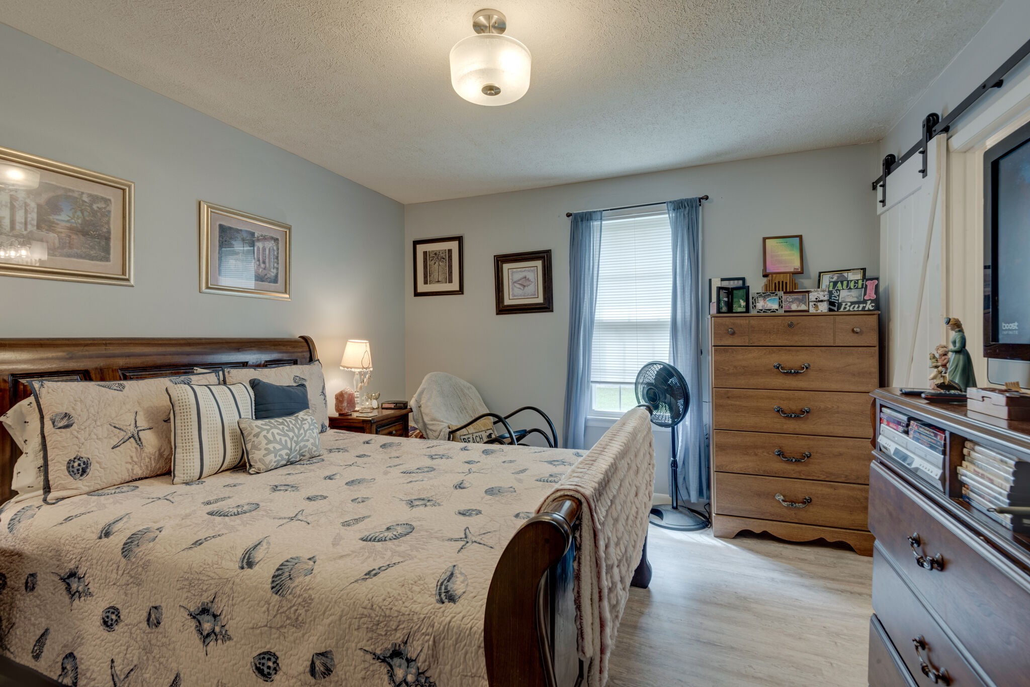 309 Bluebird Ln