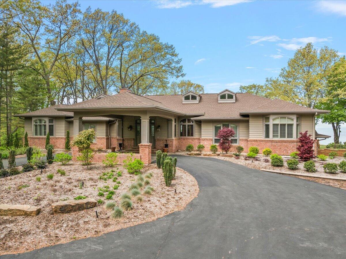 3175 Sundance Path
