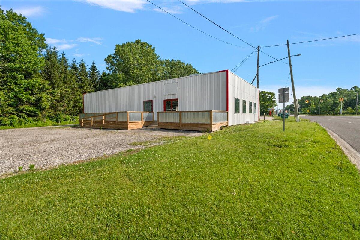 17648 Red Arrow Highway