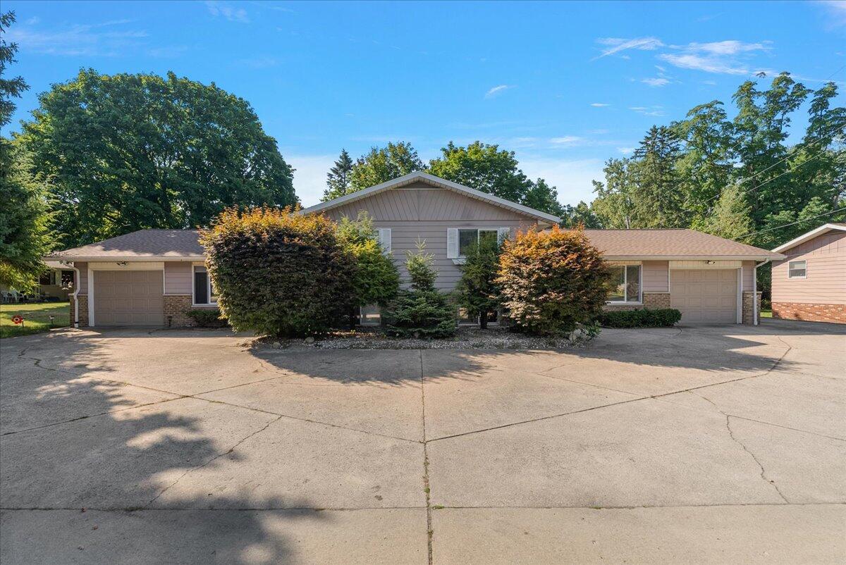 1332 W Glenlord Road, St. Joseph