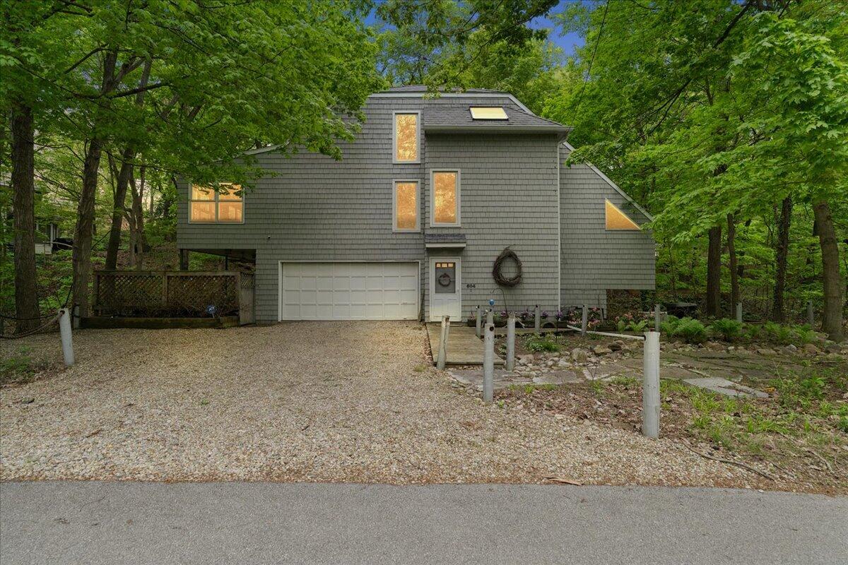 604 Pine Lane