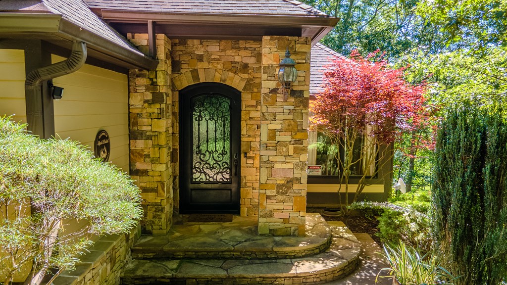 1762 Garnet Ridge Rd