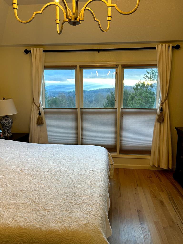 23 East Trace
