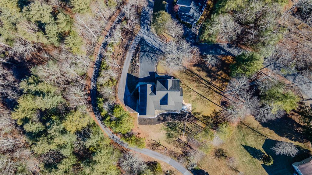 23 East Trace