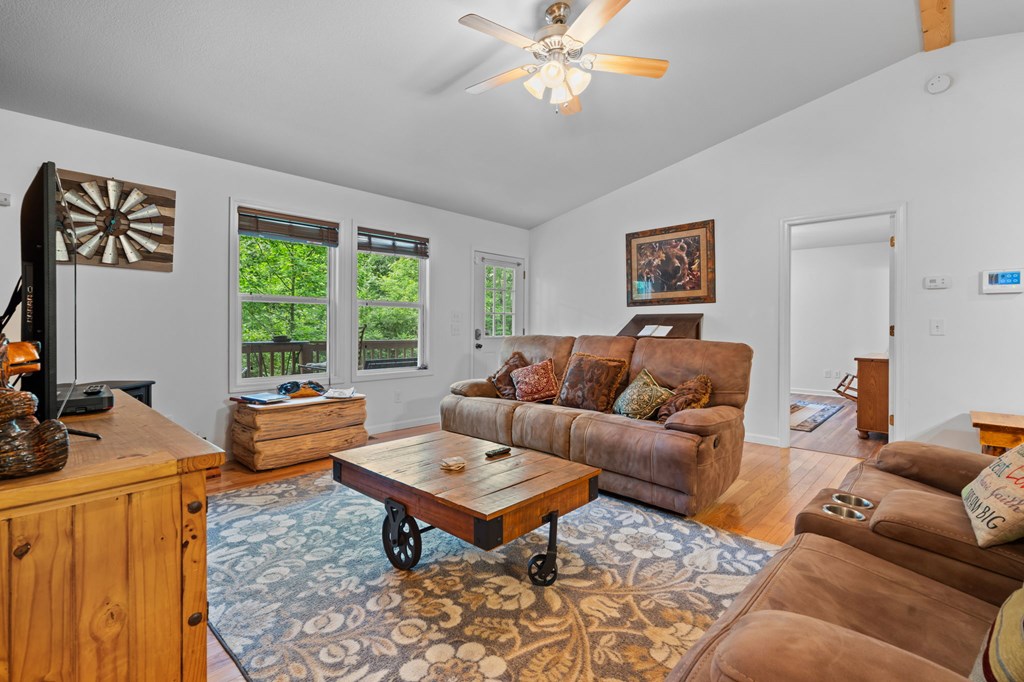 133 Underburg Lane