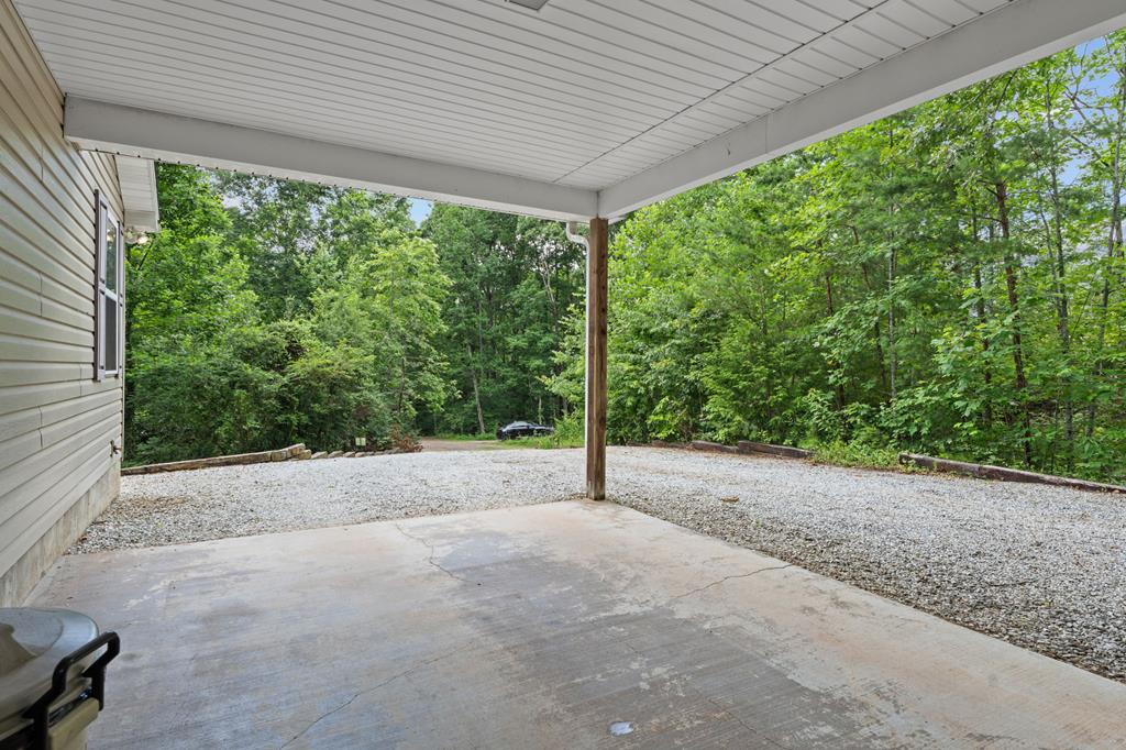 133 Underburg Lane