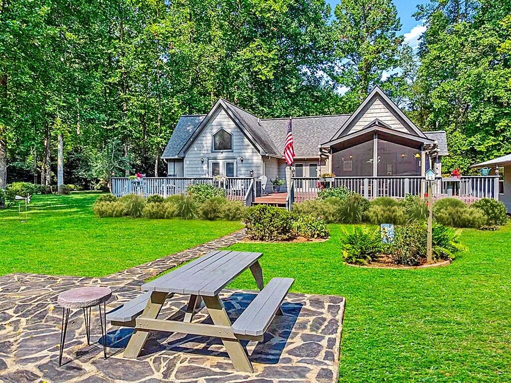 4445 Patton Road
