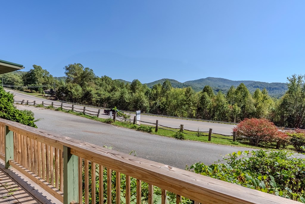 8356 Sylva Rd