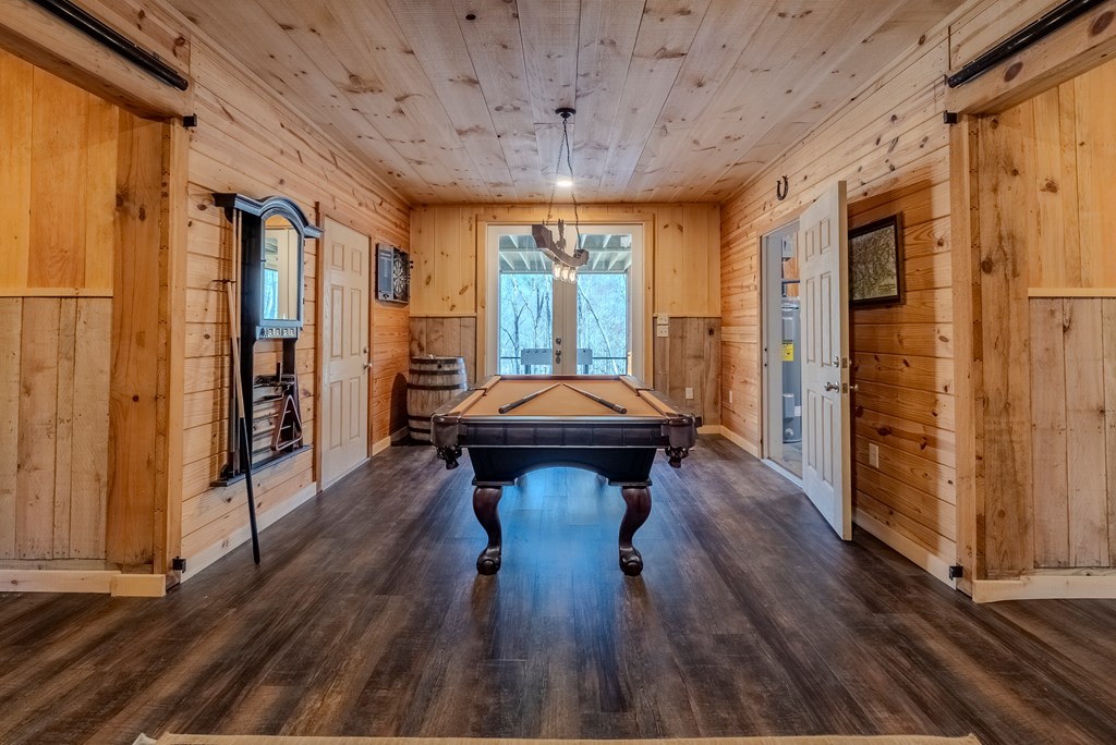 499 W. Middle Creek