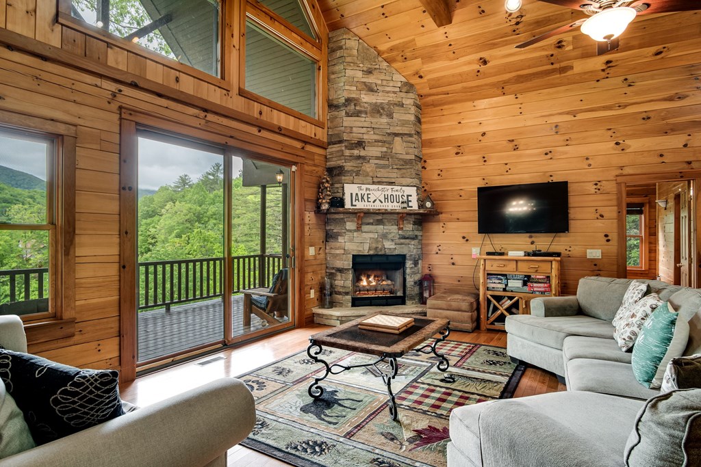 323 Indian Lake Road