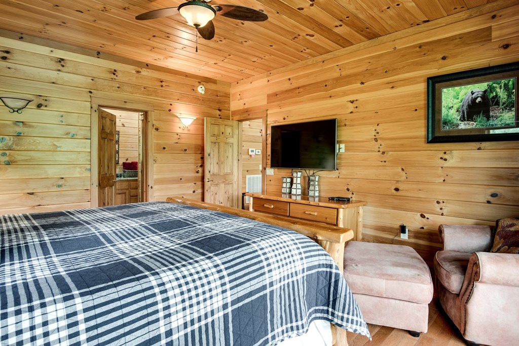 323 Indian Lake Road