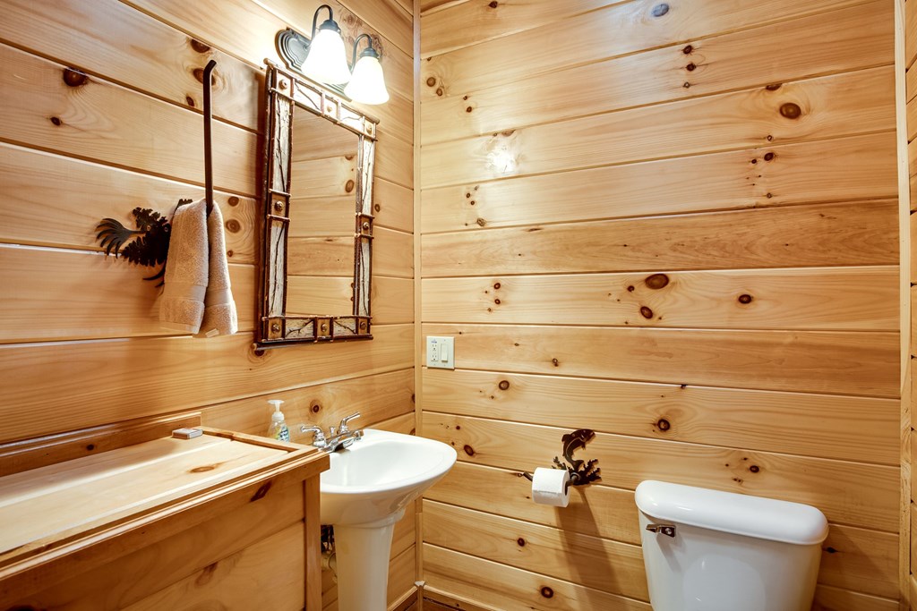 323 Indian Lake Road