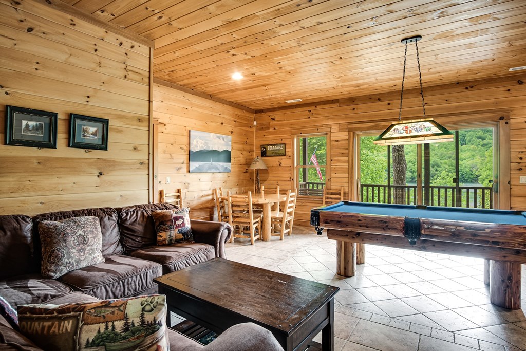 323 Indian Lake Road