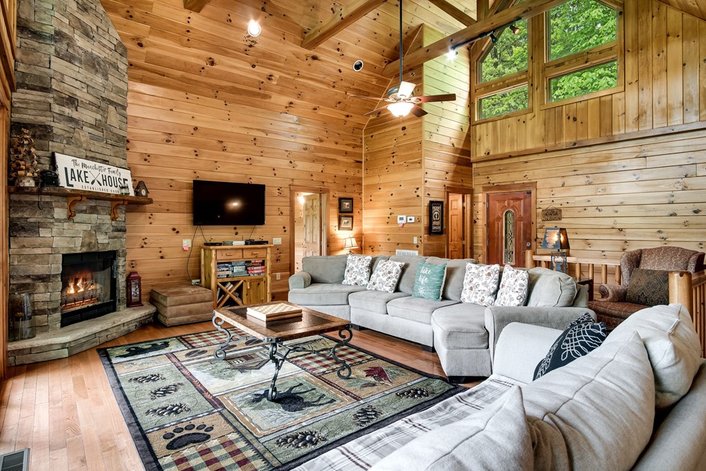 323 Indian Lake Road