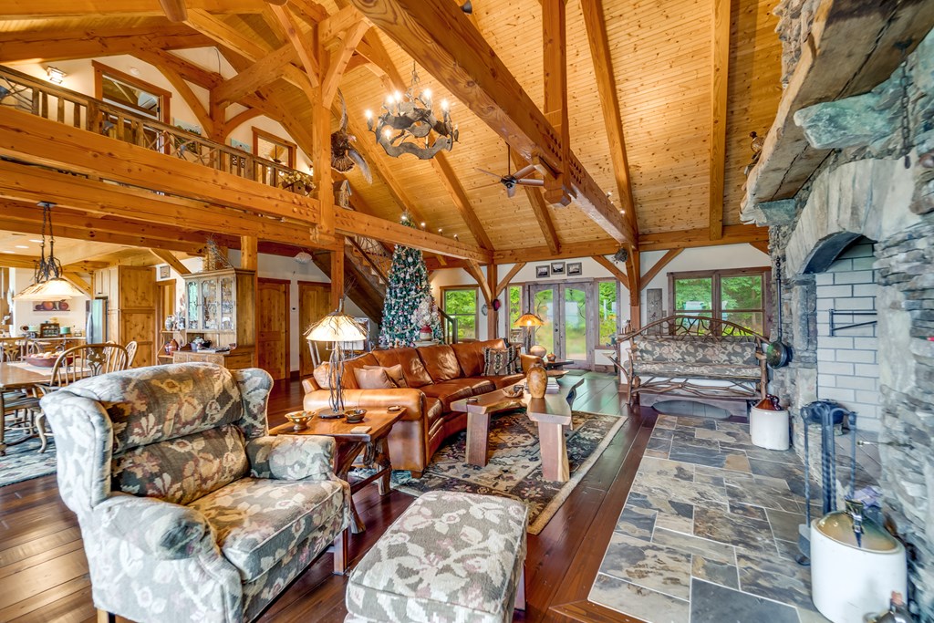 83 Enchanted Mountain Cove