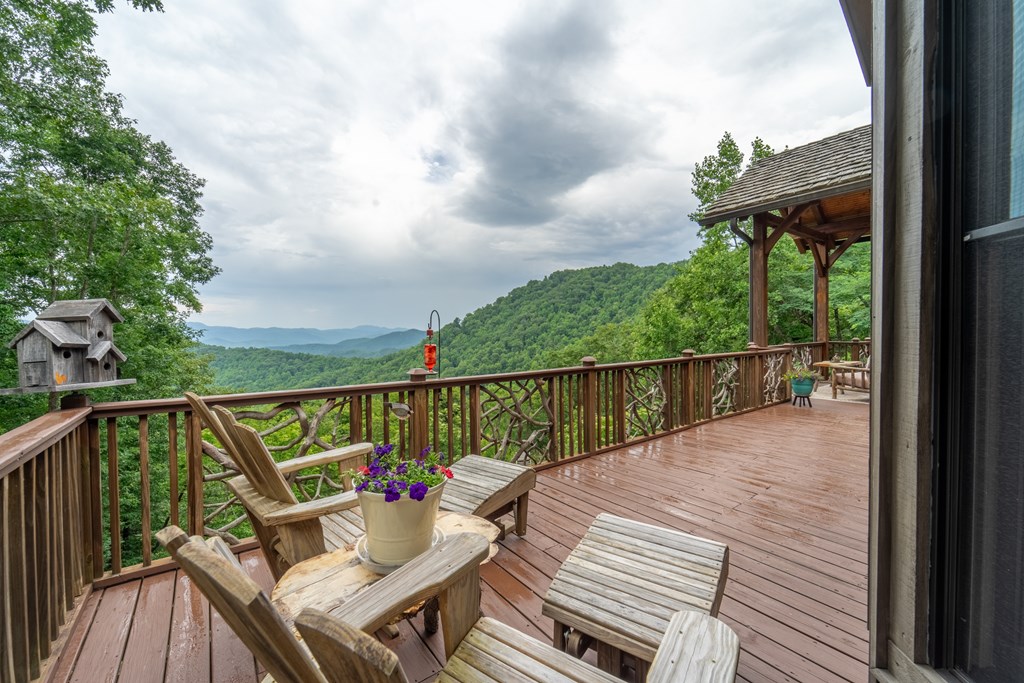 83 Enchanted Mountain Cove