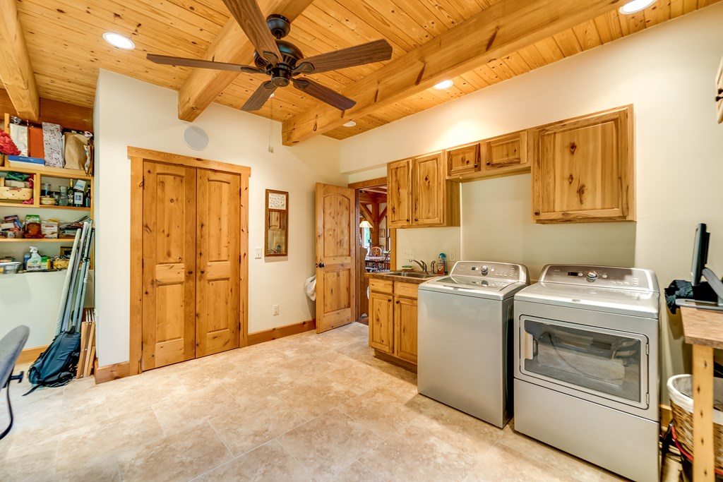83 Enchanted Mountain Cove