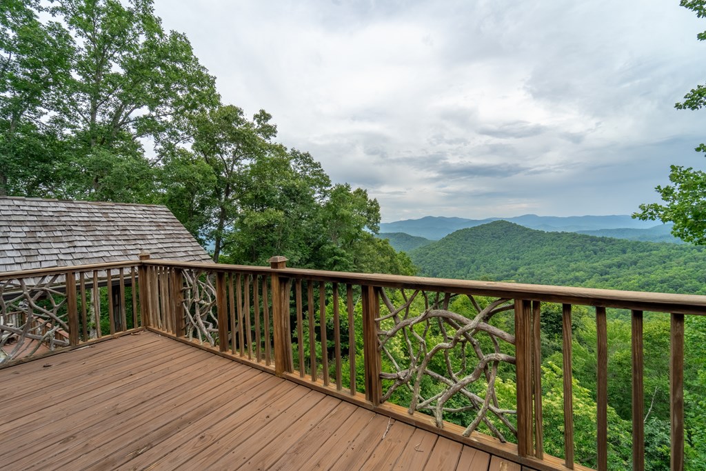 83 Enchanted Mountain Cove