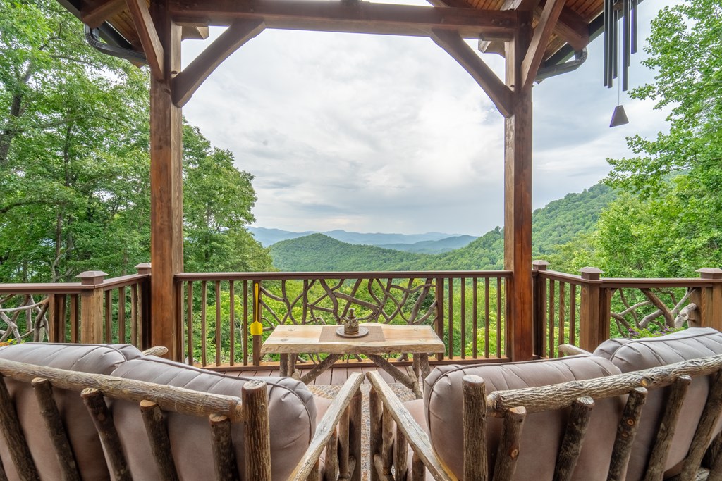 83 Enchanted Mountain Cove