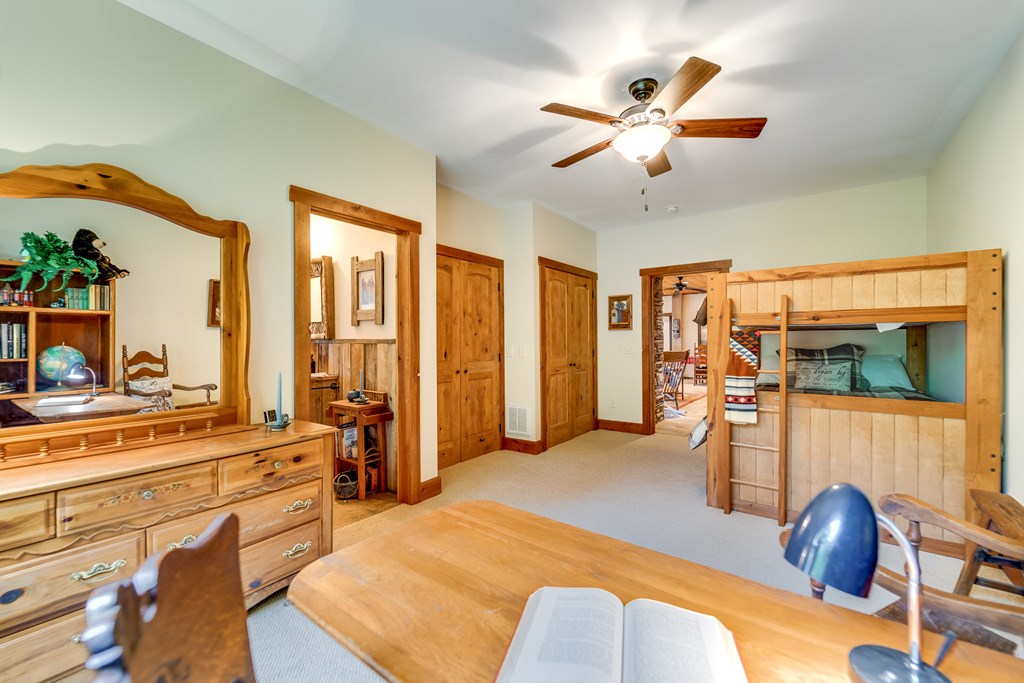 83 Enchanted Mountain Cove