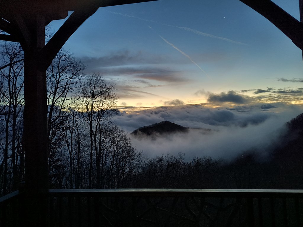83 Enchanted Mountain Cove