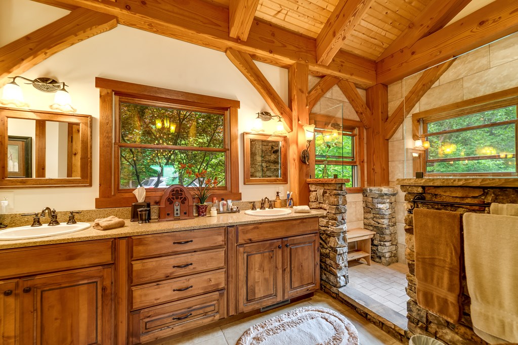 83 Enchanted Mountain Cove
