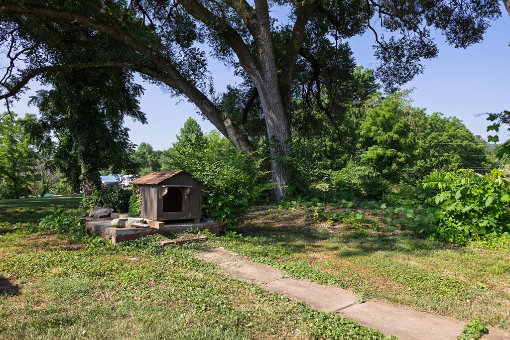 410 Lyle Street
