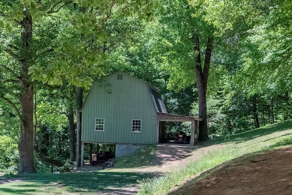 1760 Lakey Creek Road