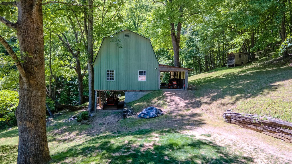 1760 Lakey Creek Road