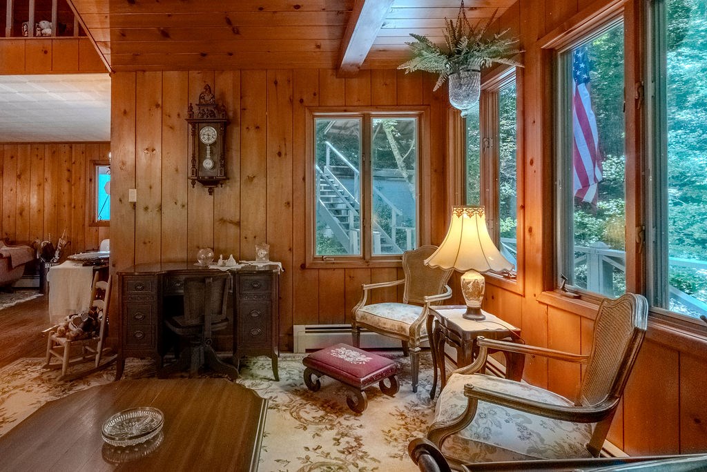 182 Brandy Lane