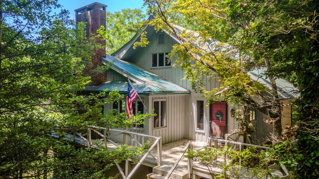 182 Brandy Lane