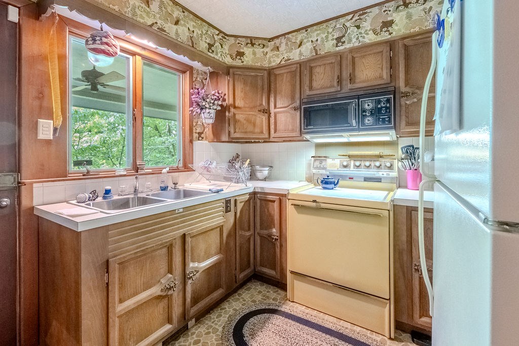 182 Brandy Lane