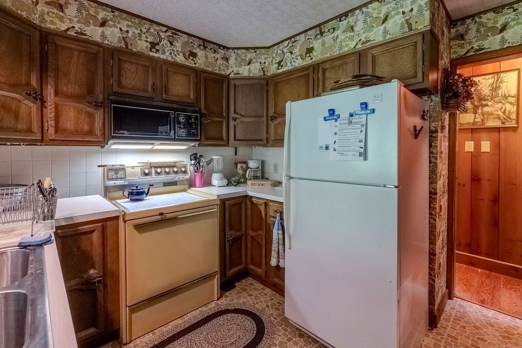 182 Brandy Lane