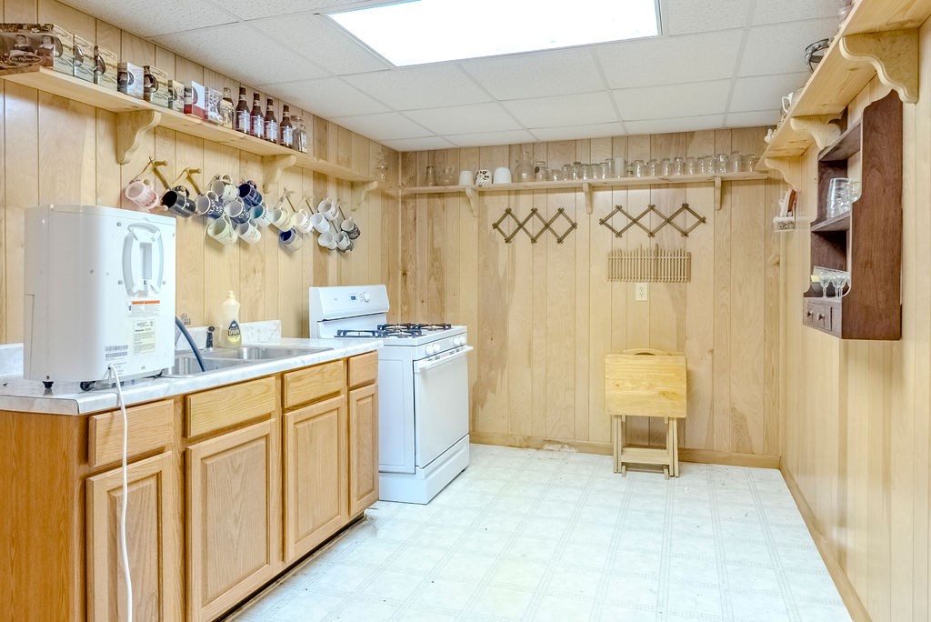 182 Brandy Lane