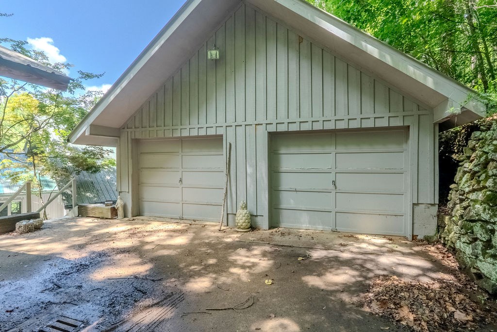 182 Brandy Lane