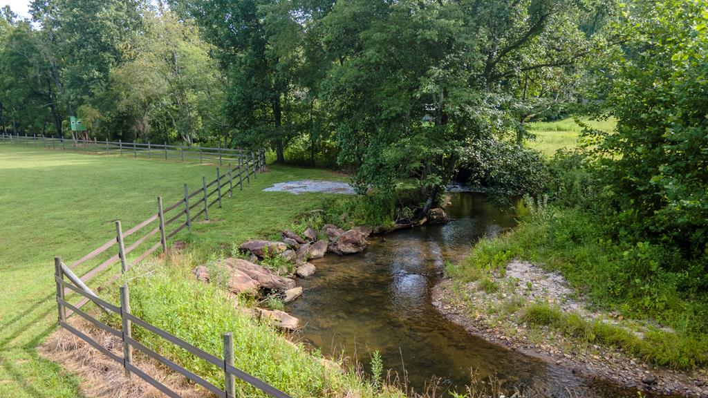 499 W. Middle Creek