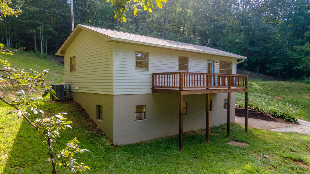8567 Lower Burningtown Road